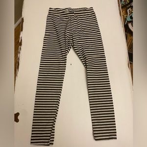 Black and white striped pants size 5t